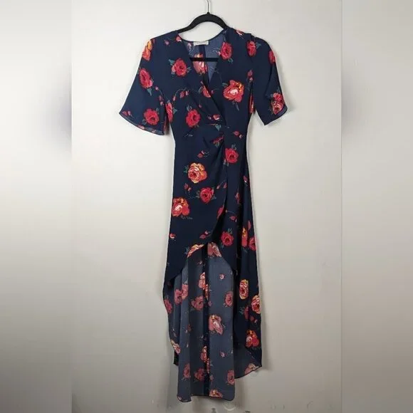 Aritzia Babaton rose print Jedd Dress size 00 - Picture 8 of 8